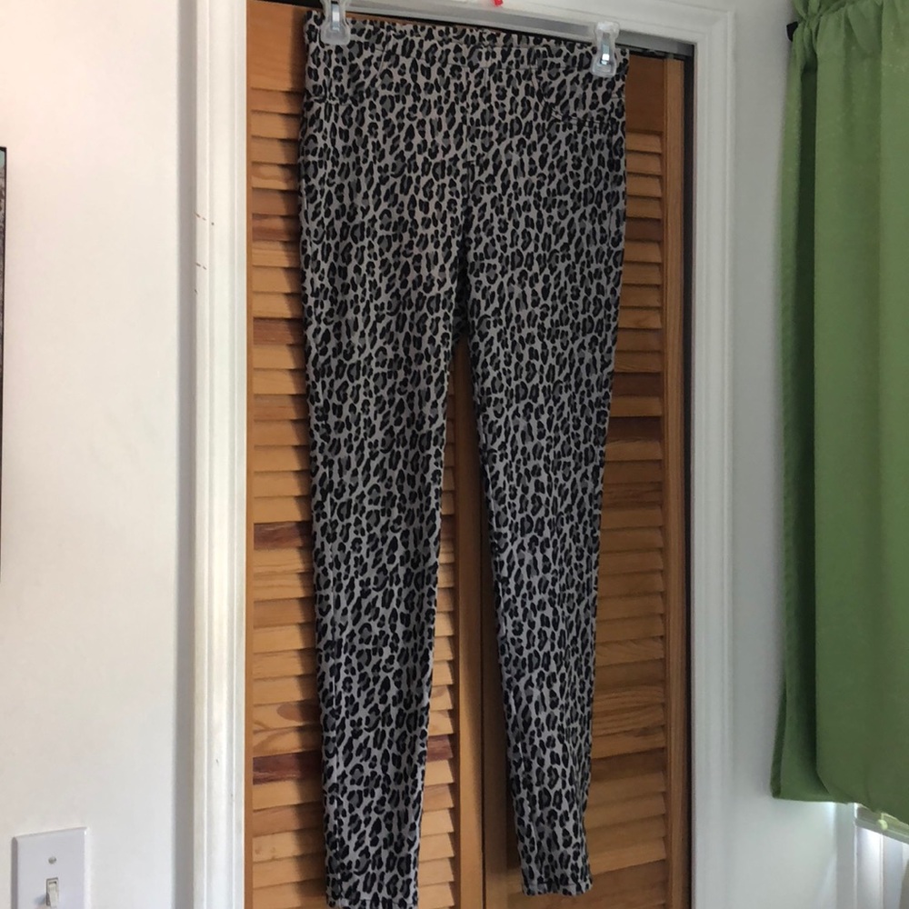 Women’s Cheetah print leggings